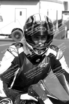 media/Apr-10-2022-SoCal Trackdays (Sun) [[f104b12566]]/Around the Pits/